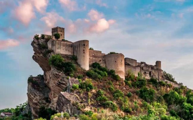 castello di Roccascalegna
