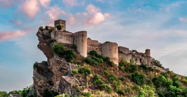 castello di Roccascalegna
